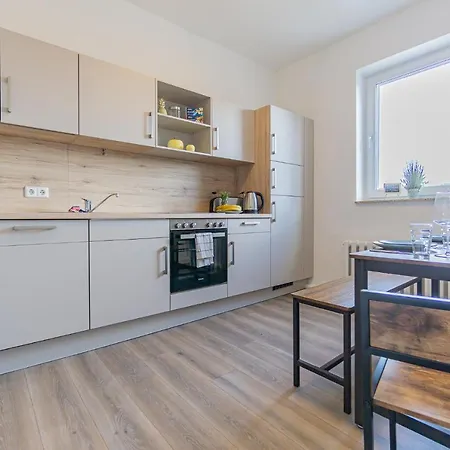 Ostseeapartment_80m2_3xschlafzimmer_2xparkplatz_netflix_waschtrockner Apartament